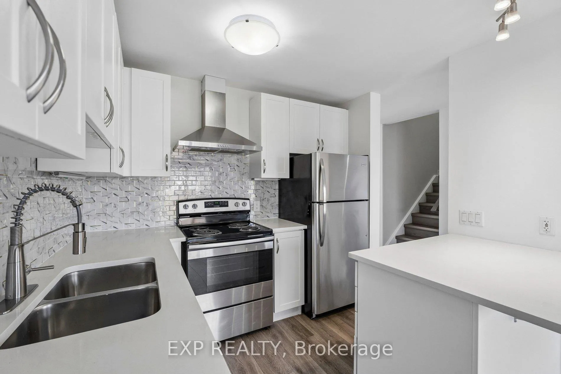 Photo 14 of 4 Viger Drive, Welland, Lincoln/Crowland — HOMEH