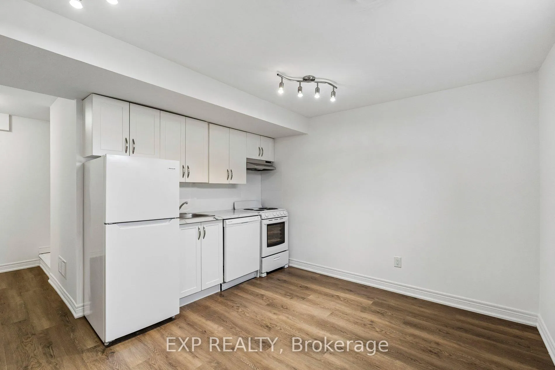 Photo 38 of 4 Viger Drive, Welland, Lincoln/Crowland — HOMEH