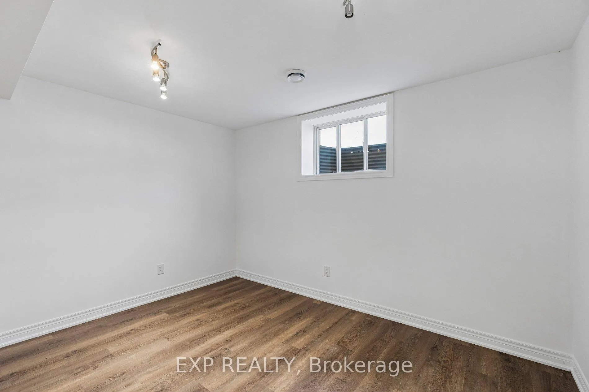 Photo 43 of 4 Viger Drive, Welland, Lincoln/Crowland — HOMEH