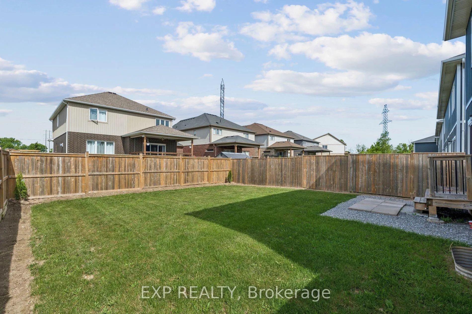 Photo 45 of 4 Viger Drive, Welland, Lincoln/Crowland — HOMEH