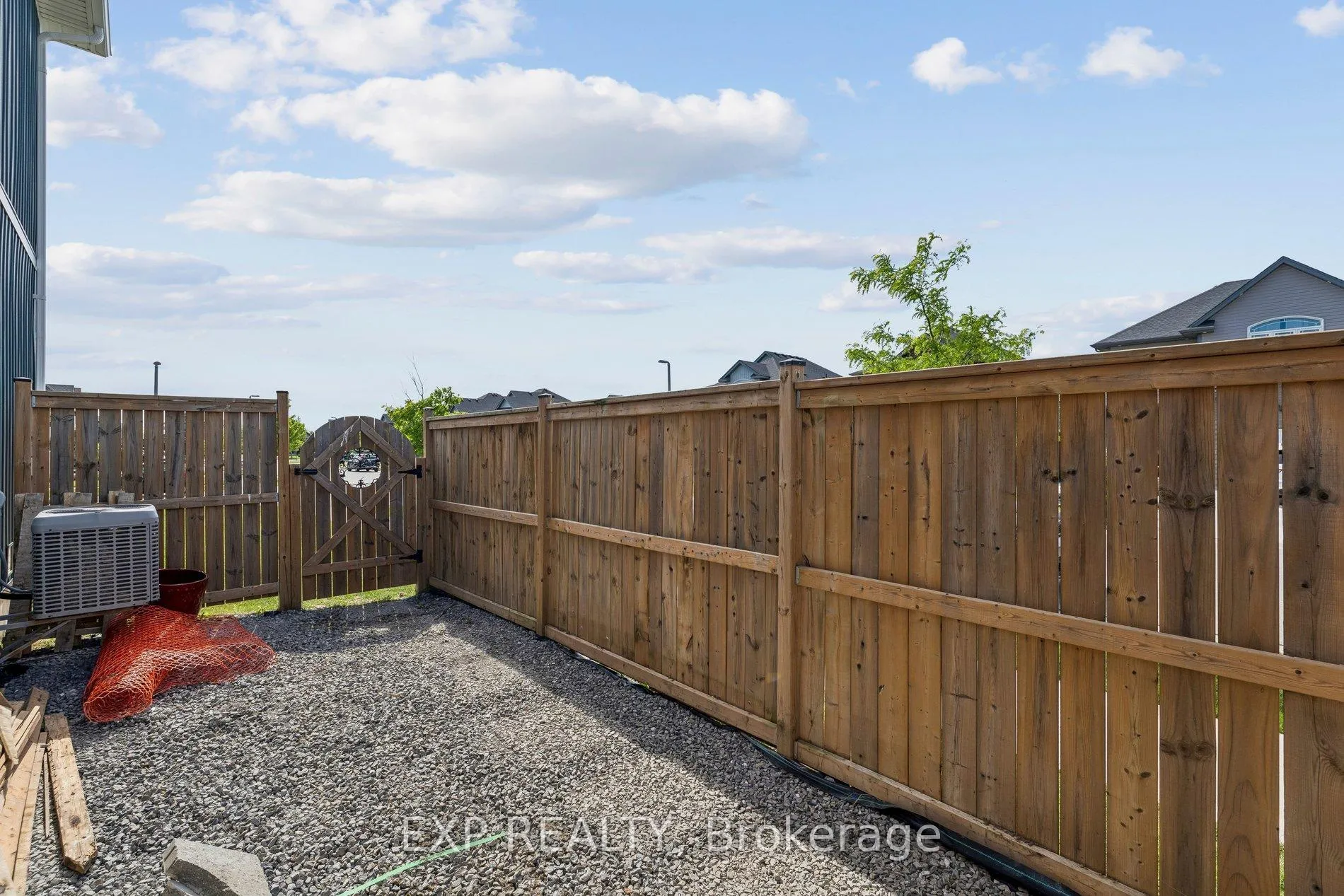 Photo 47 of 4 Viger Drive, Welland, Lincoln/Crowland — HOMEH