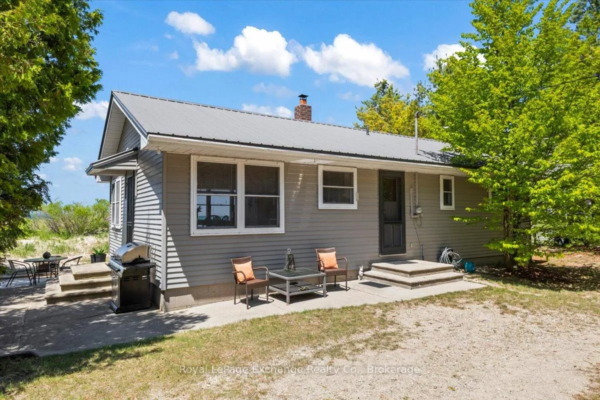 Photo 3 of 378 6 Concession W, Huron-Kinloss — HOMEH