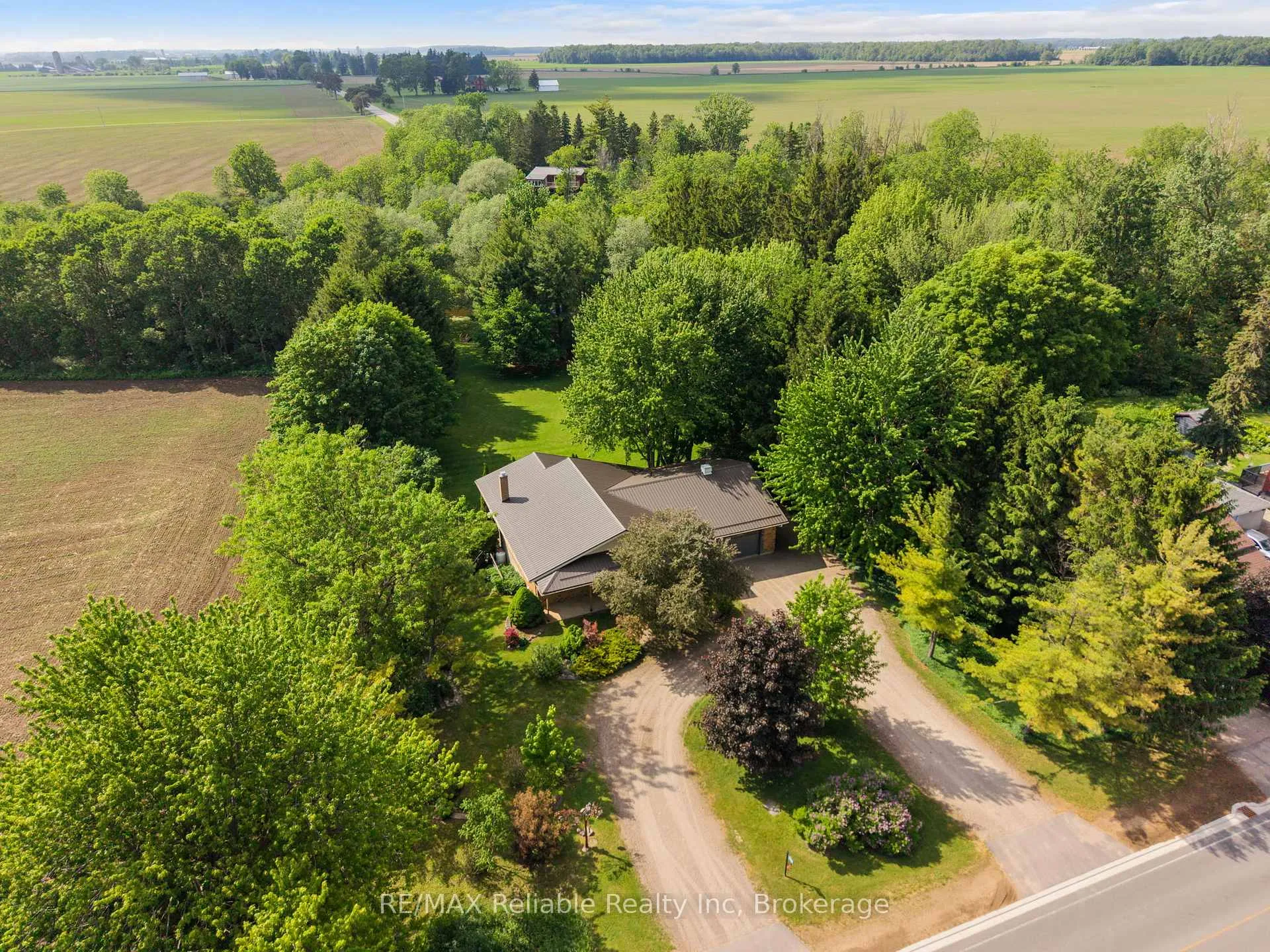 Photo 6 of 3396 Perth Road 130, Perth South, Downie — HOMEH
