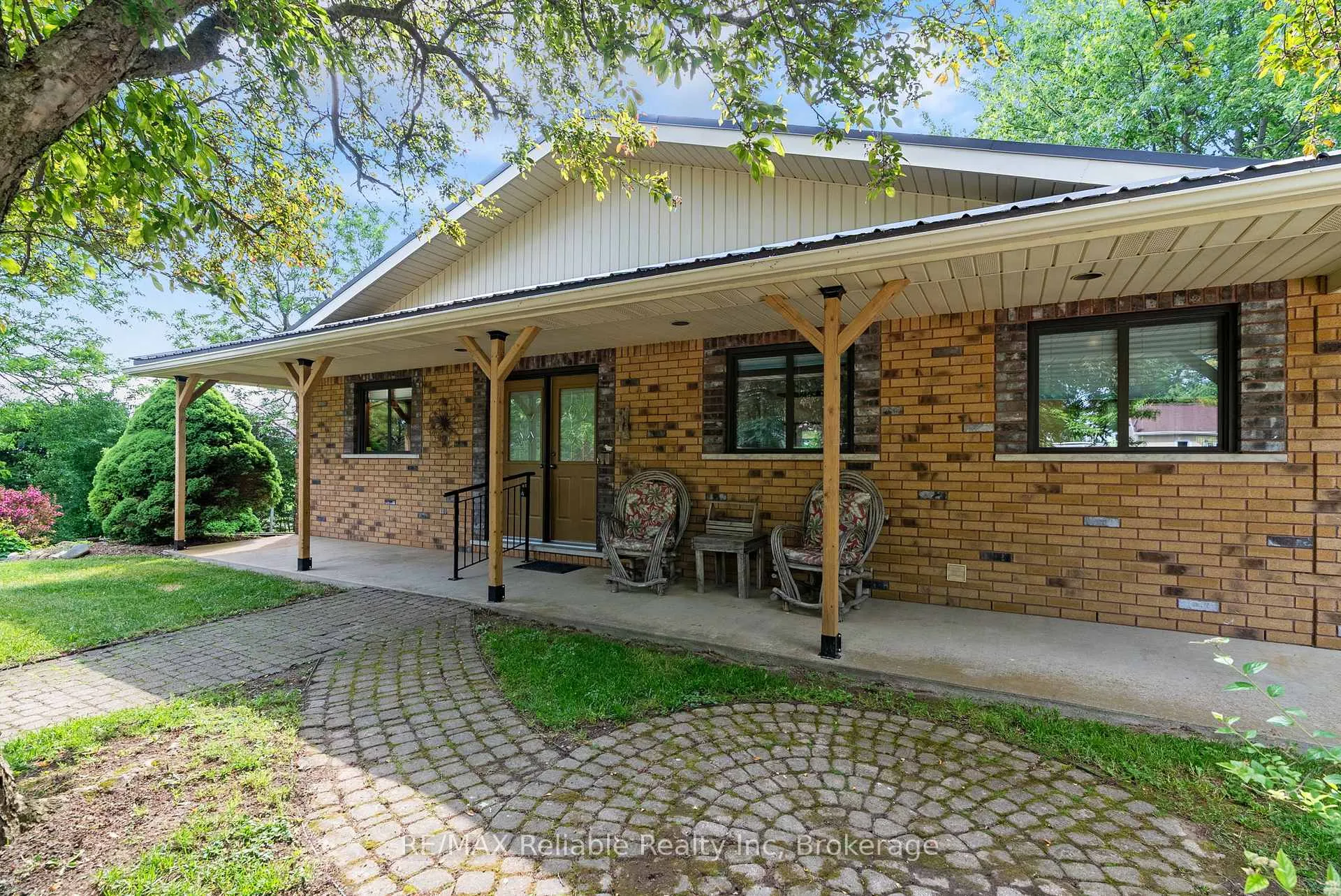Photo 10 of 3396 Perth Road 130, Perth South, Downie — HOMEH