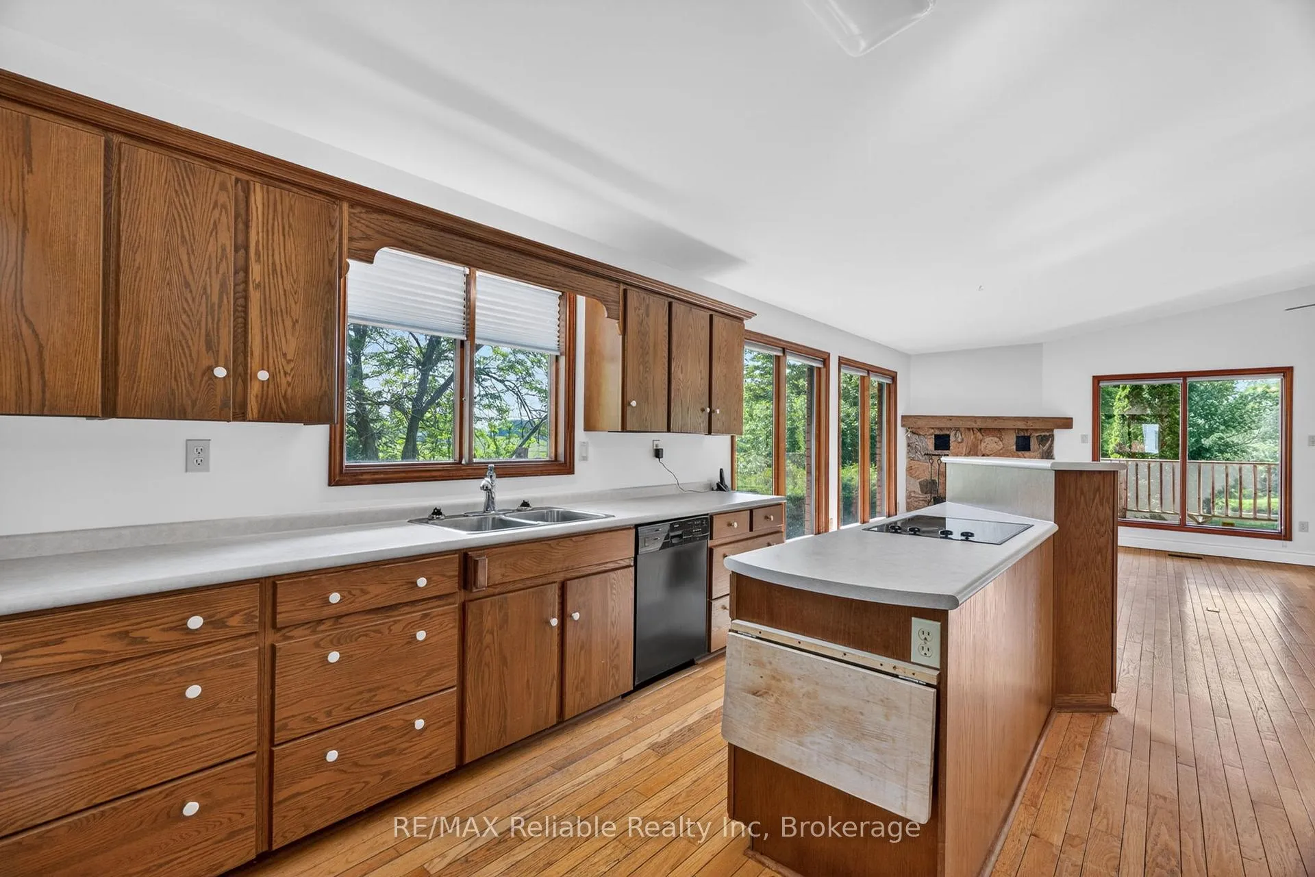 Photo 18 of 3396 Perth Road 130, Perth South, Downie — HOMEH
