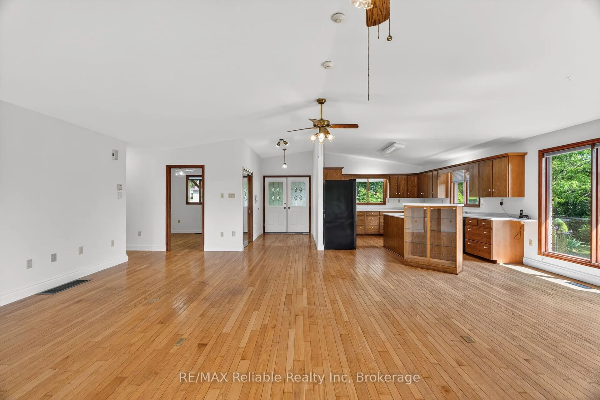 Photo 20 of 3396 Perth Road 130, Perth South, Downie — HOMEH