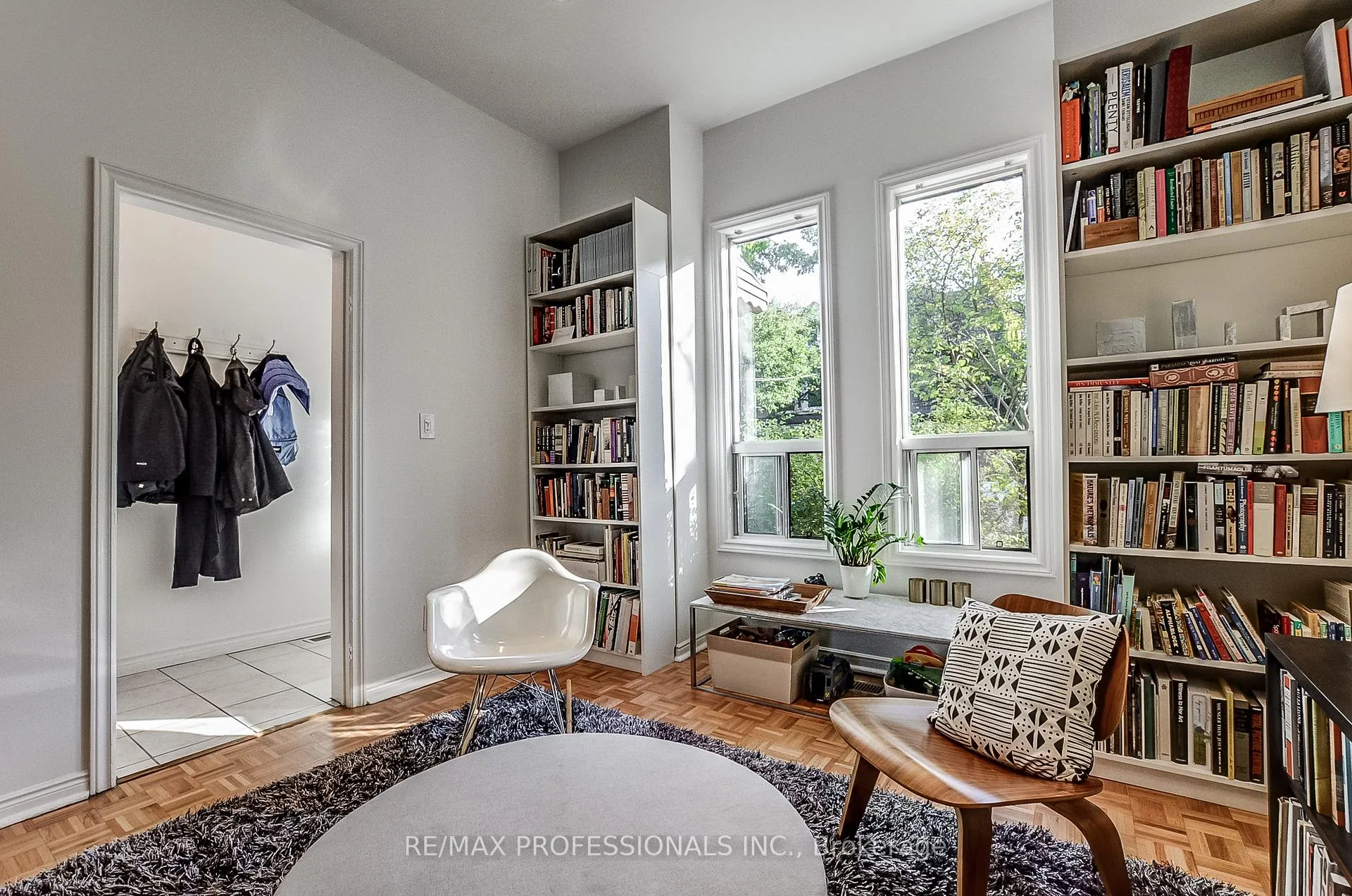 Photo 3 of 72 Massey Street, Toronto, Niagara — HOMEH