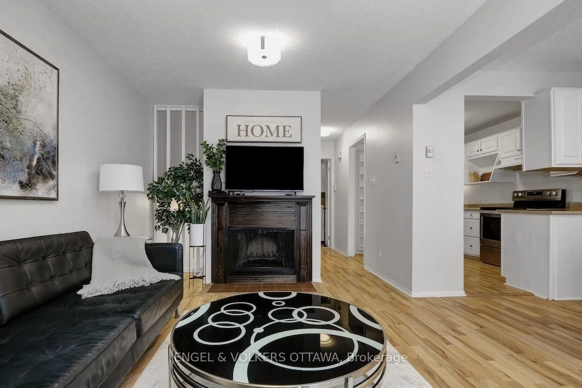 Photo 5 of Unit 116, 3445 Uplands Drive, Ottawa, Hunt Club — HOMEH