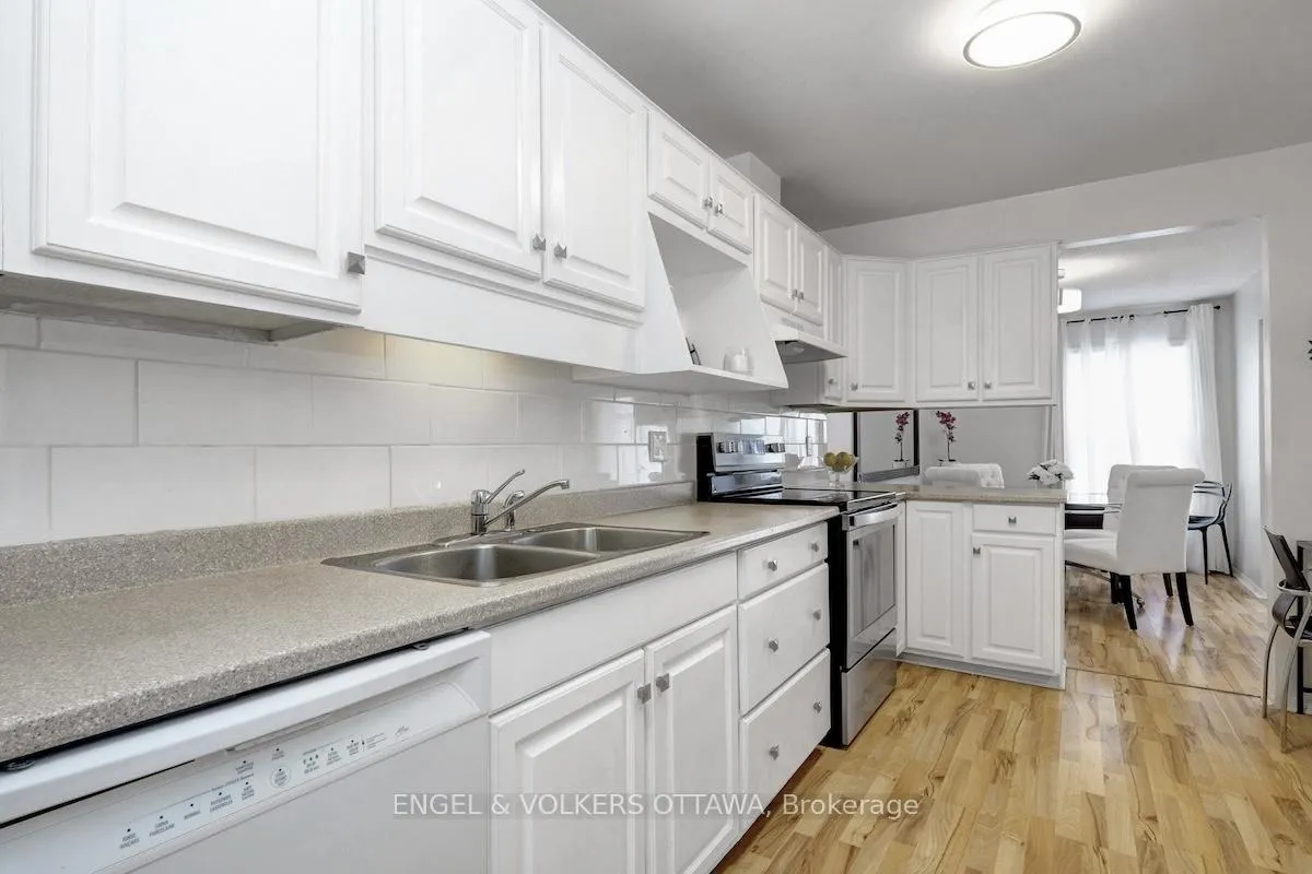 Photo 13 of Unit 116, 3445 Uplands Drive, Ottawa, Hunt Club — HOMEH