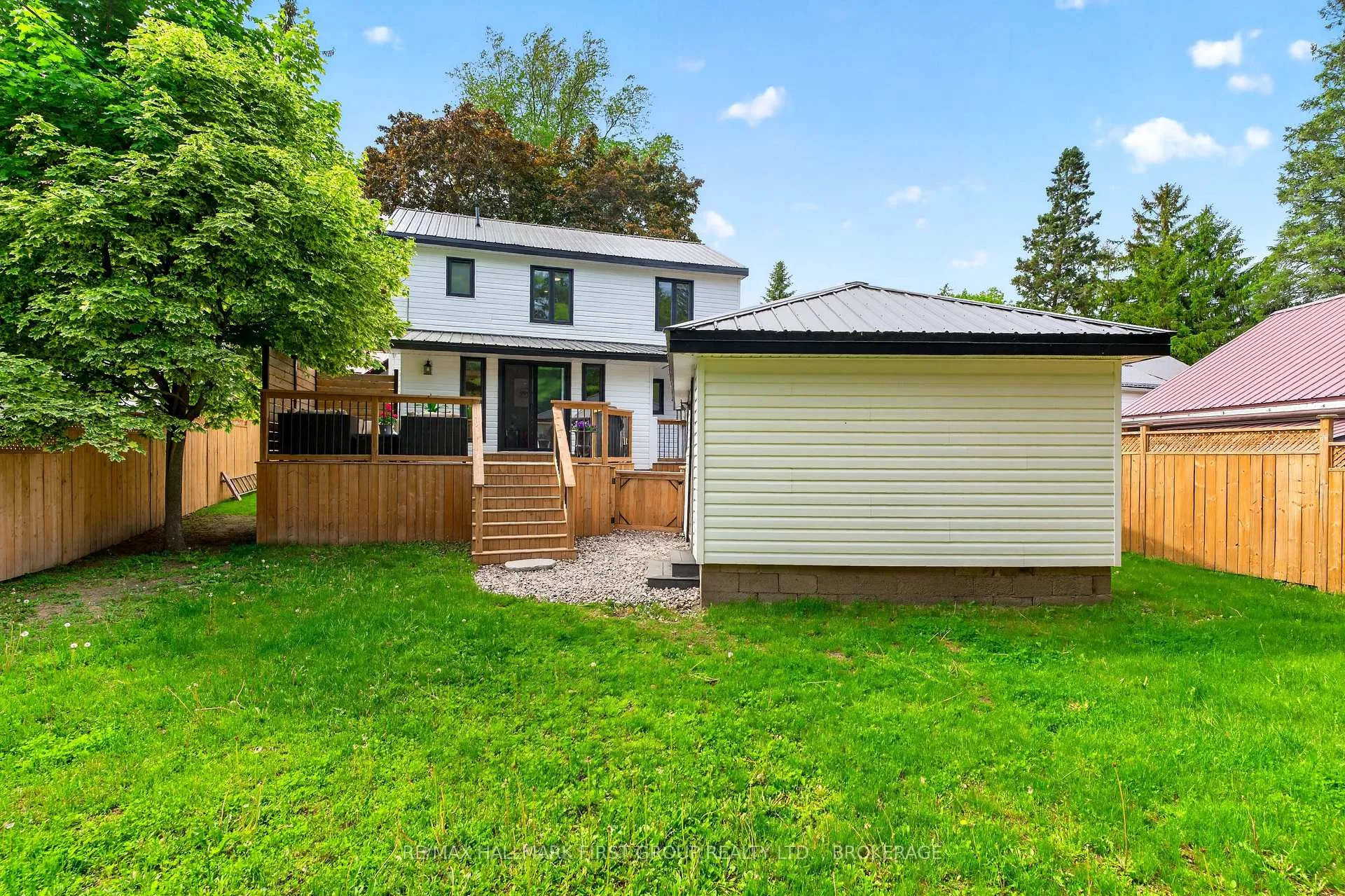 Photo 48 of 58 Wright Crescent, Brockville — HOMEH