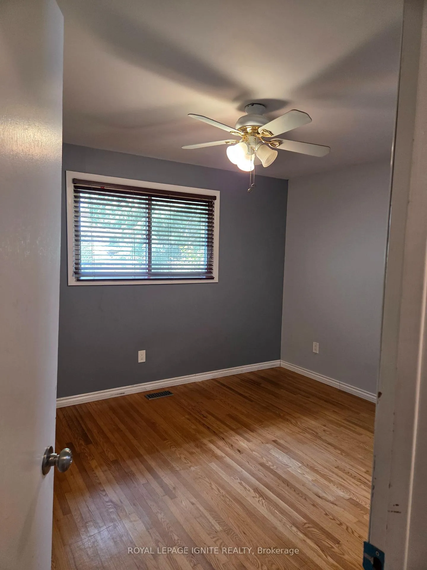 Photo 8 of 947 Southlawn Drive, Peterborough, Ashburnham Ward 4 — HOMEH