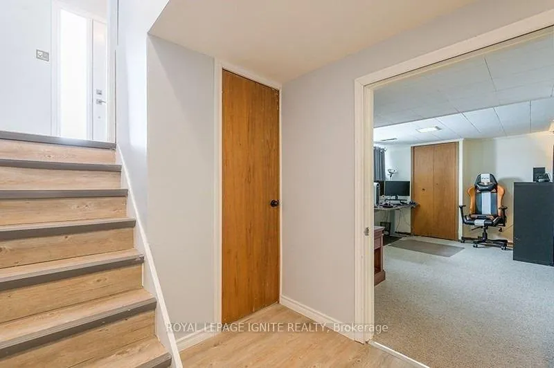 Photo 10 of 947 Southlawn Drive, Peterborough, Ashburnham Ward 4 — HOMEH