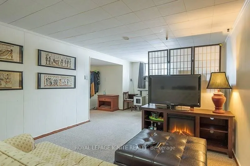 Photo 13 of 947 Southlawn Drive, Peterborough, Ashburnham Ward 4 — HOMEH