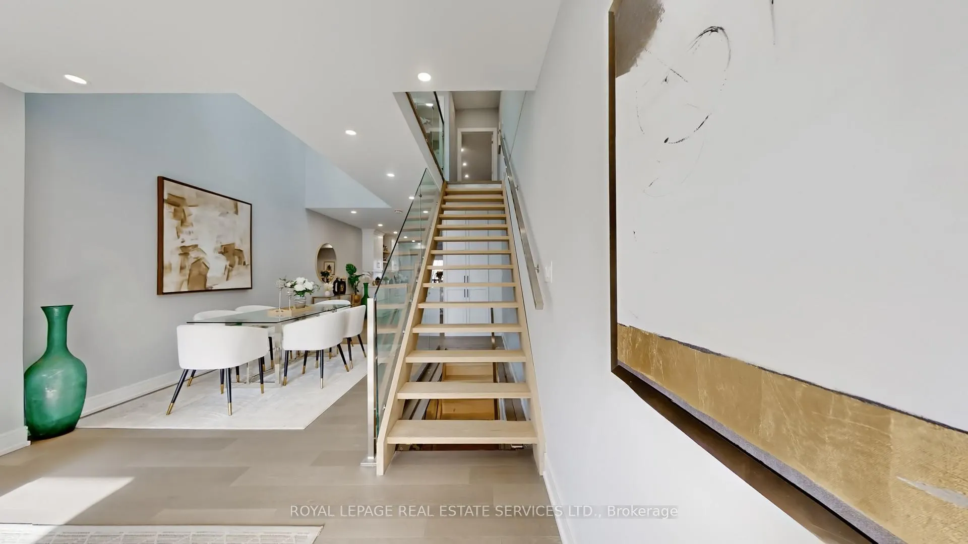 Photo 26 of 1073 Craven Road, Toronto, Greenwood-Coxwell — HOMEH