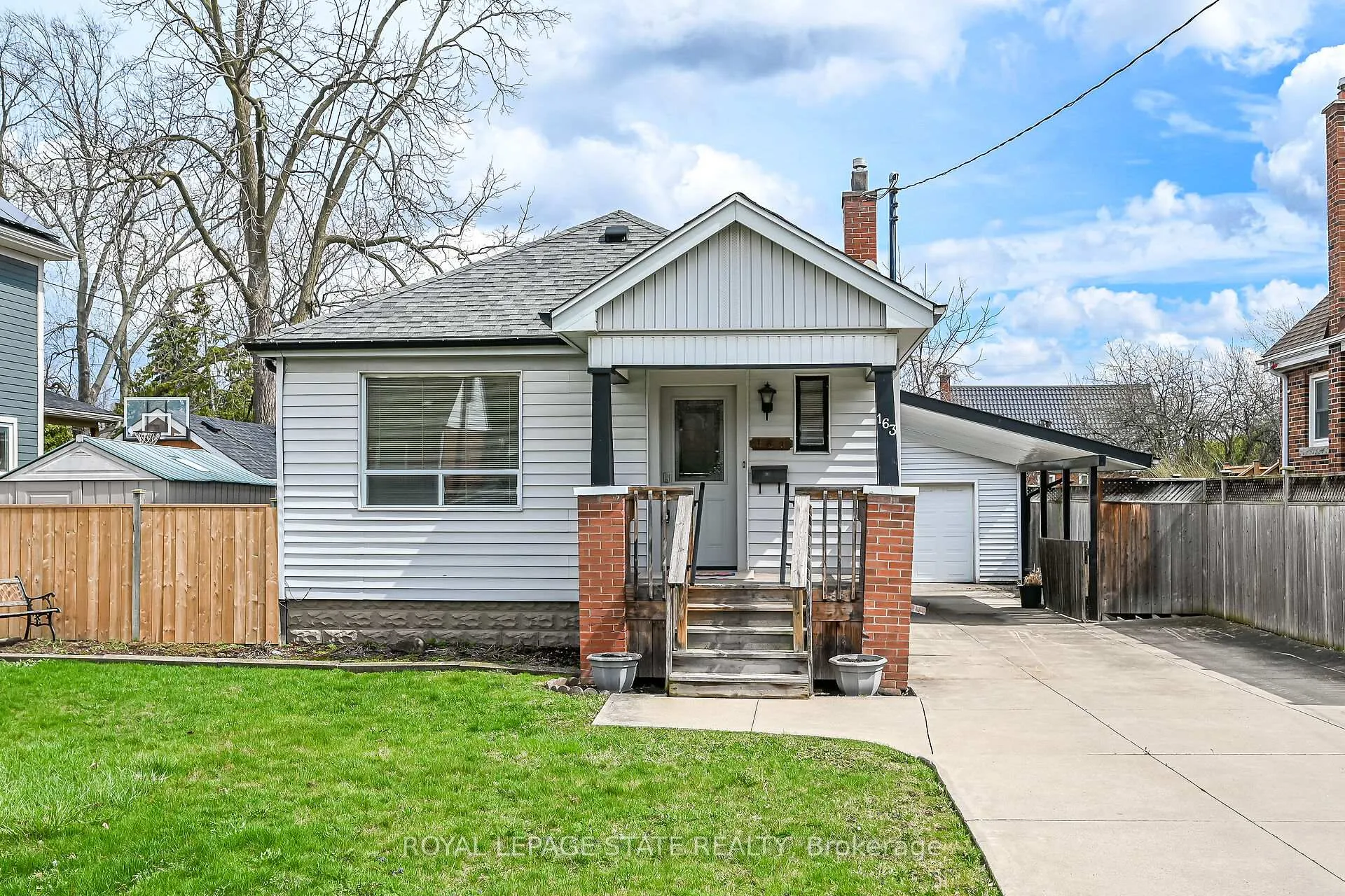 Photo 2 of 163 Rosedale Avenue, Hamilton, Rosedale — HOMEH