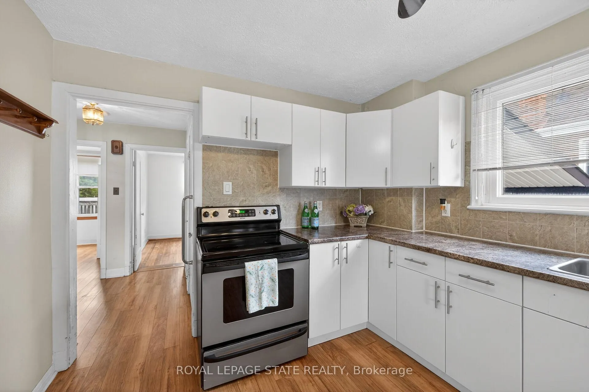 Photo 12 of 163 Rosedale Avenue, Hamilton, Rosedale — HOMEH