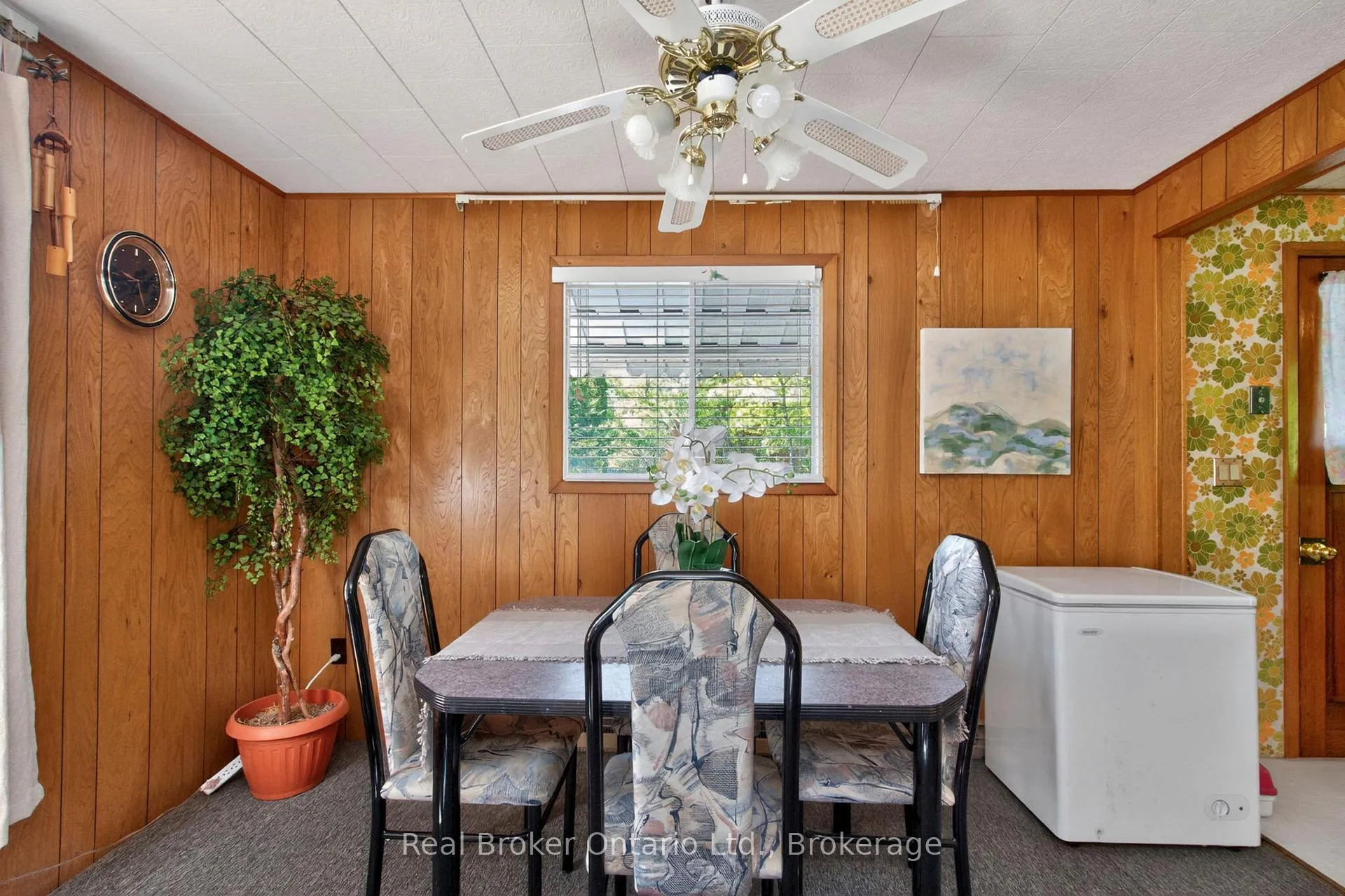 Photo 11 of 24 Poplar Drive, Tiny, Rural Tiny — HOMEH