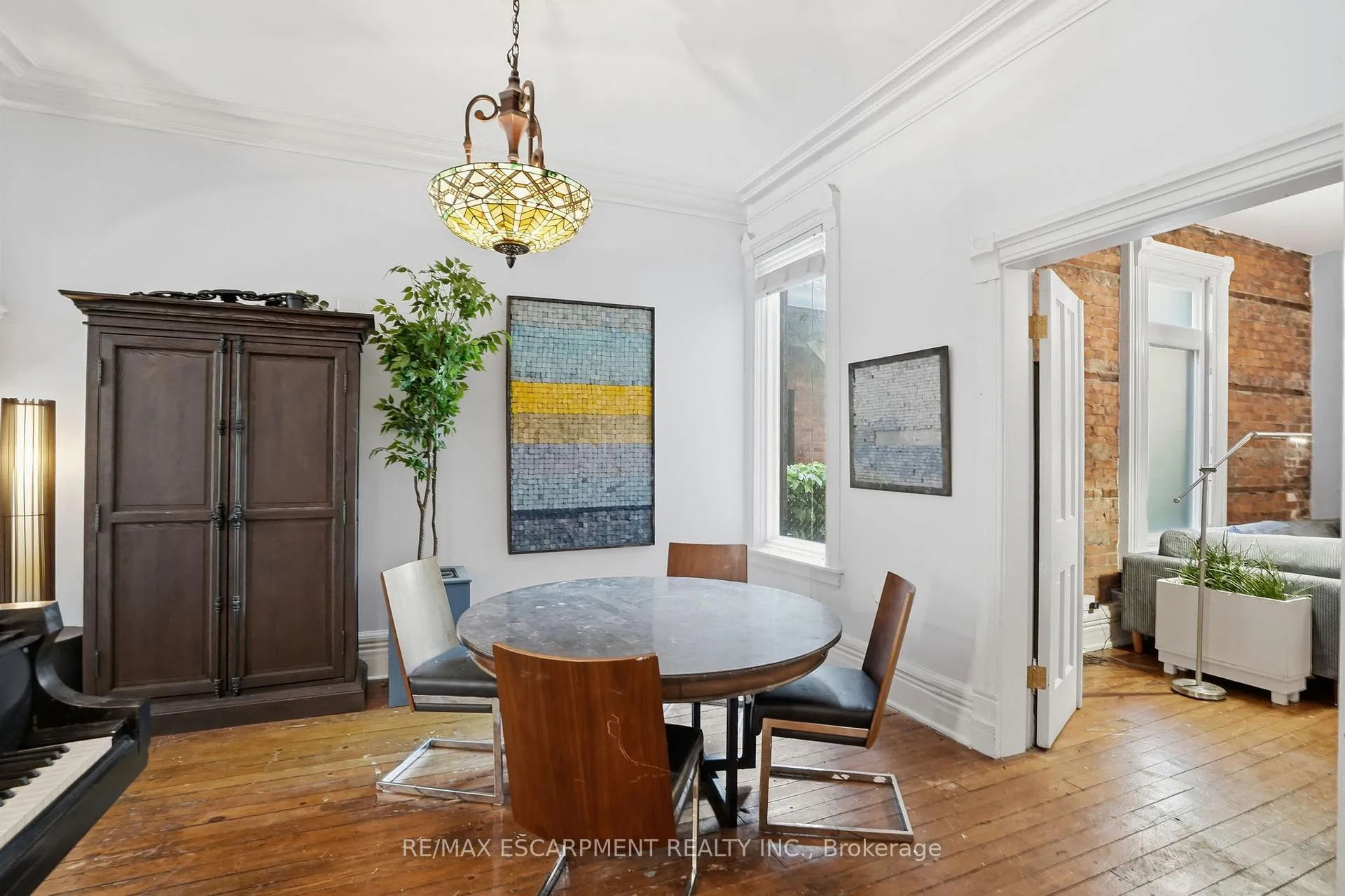 Photo 14 of 101 Victoria Avenue S, Hamilton, Stinson — HOMEH