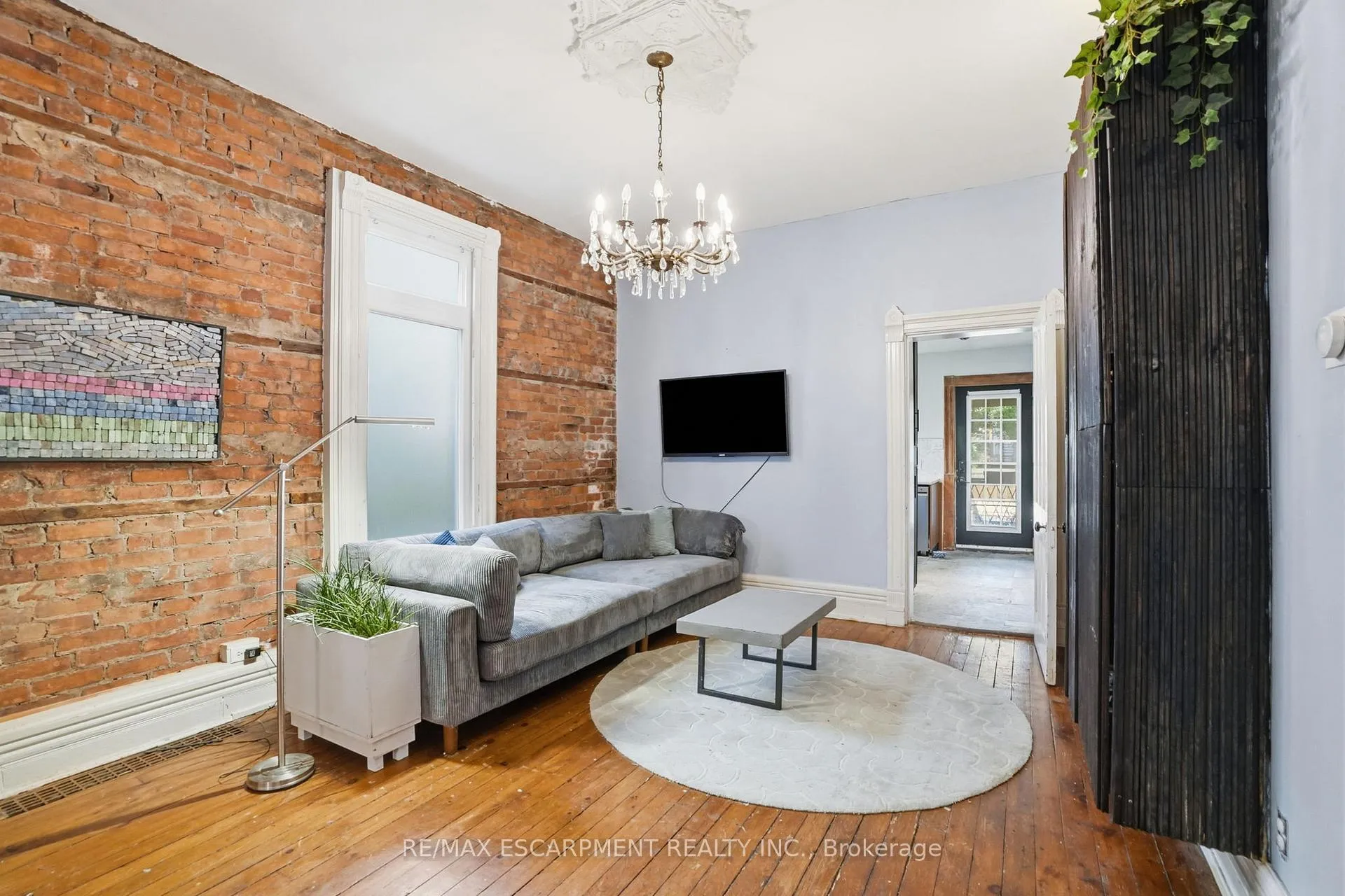 Photo 17 of 101 Victoria Avenue S, Hamilton, Stinson — HOMEH