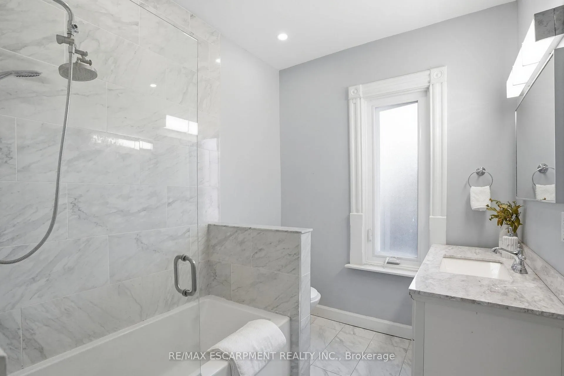 Photo 31 of 101 Victoria Avenue S, Hamilton, Stinson — HOMEH