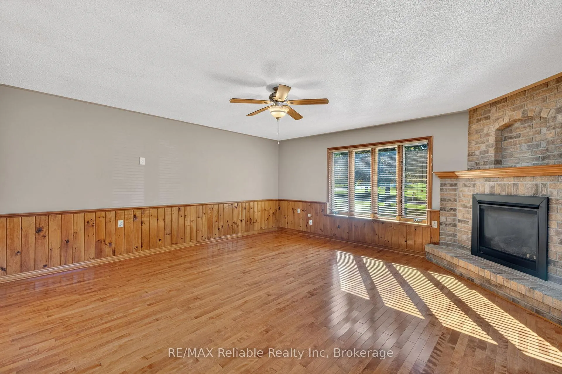 Photo 17 of 76 William Street, Huron East, Egmondville — HOMEH