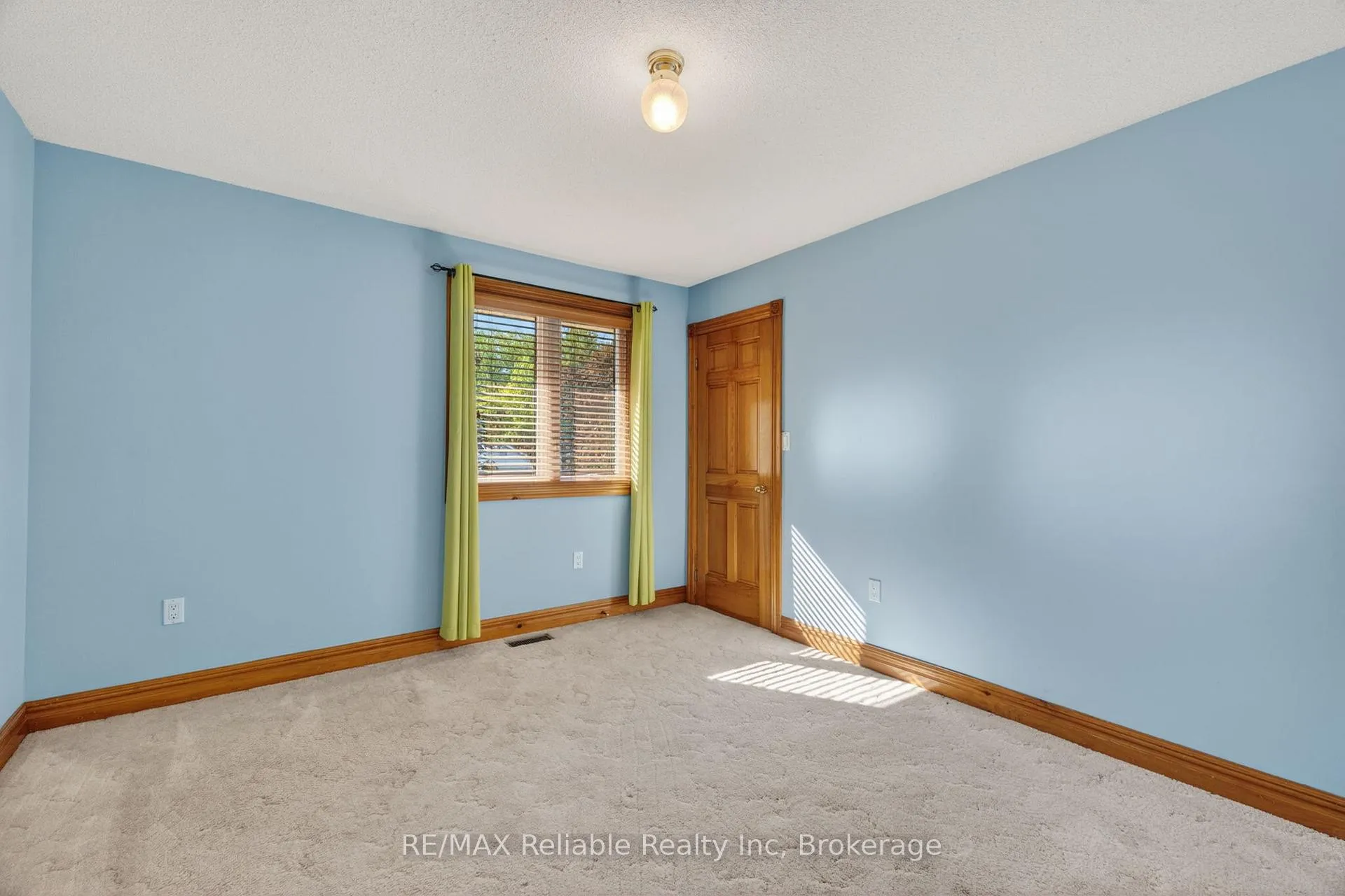 Photo 25 of 76 William Street, Huron East, Egmondville — HOMEH