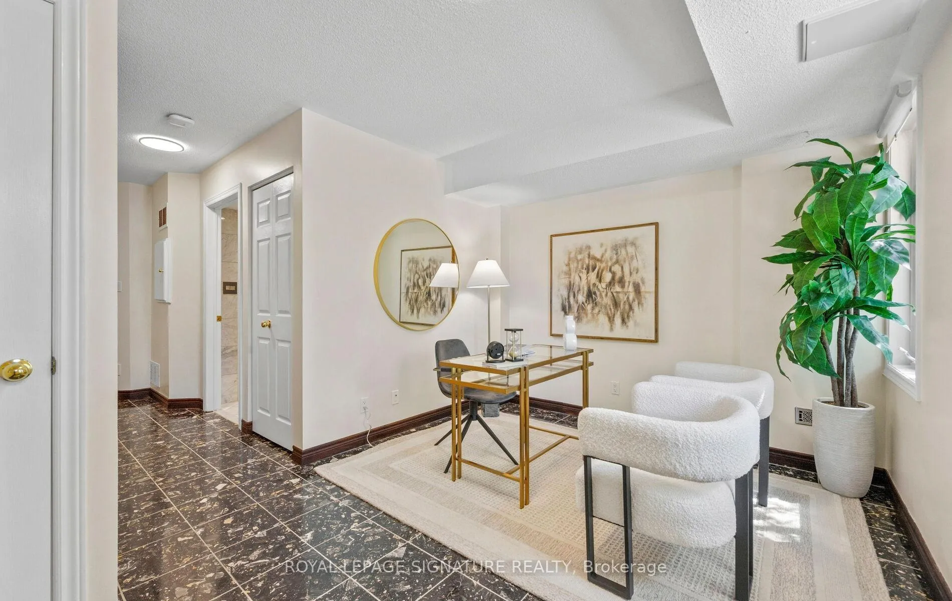 Photo 3 of 370 South Park Road, Markham, Commerce Valley — HOMEH