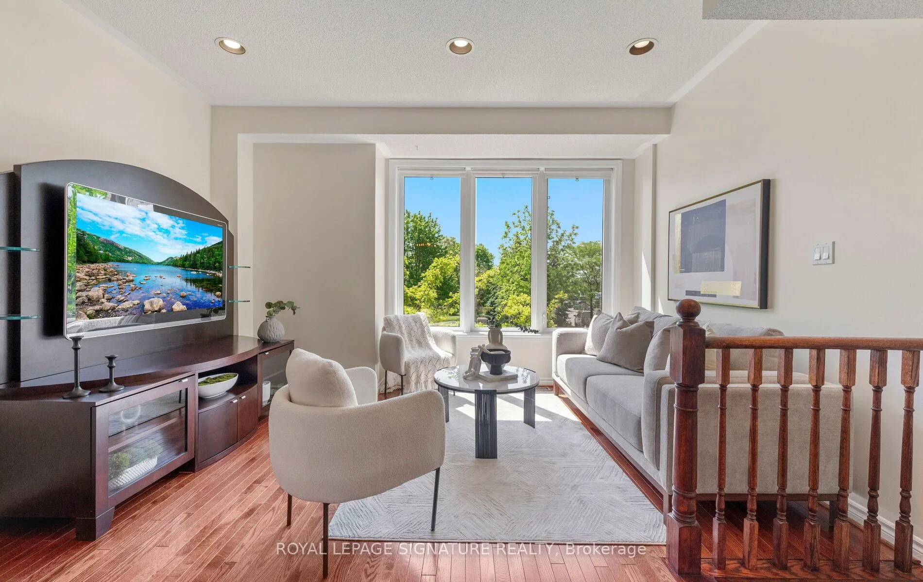 Photo 7 of 370 South Park Road, Markham, Commerce Valley — HOMEH