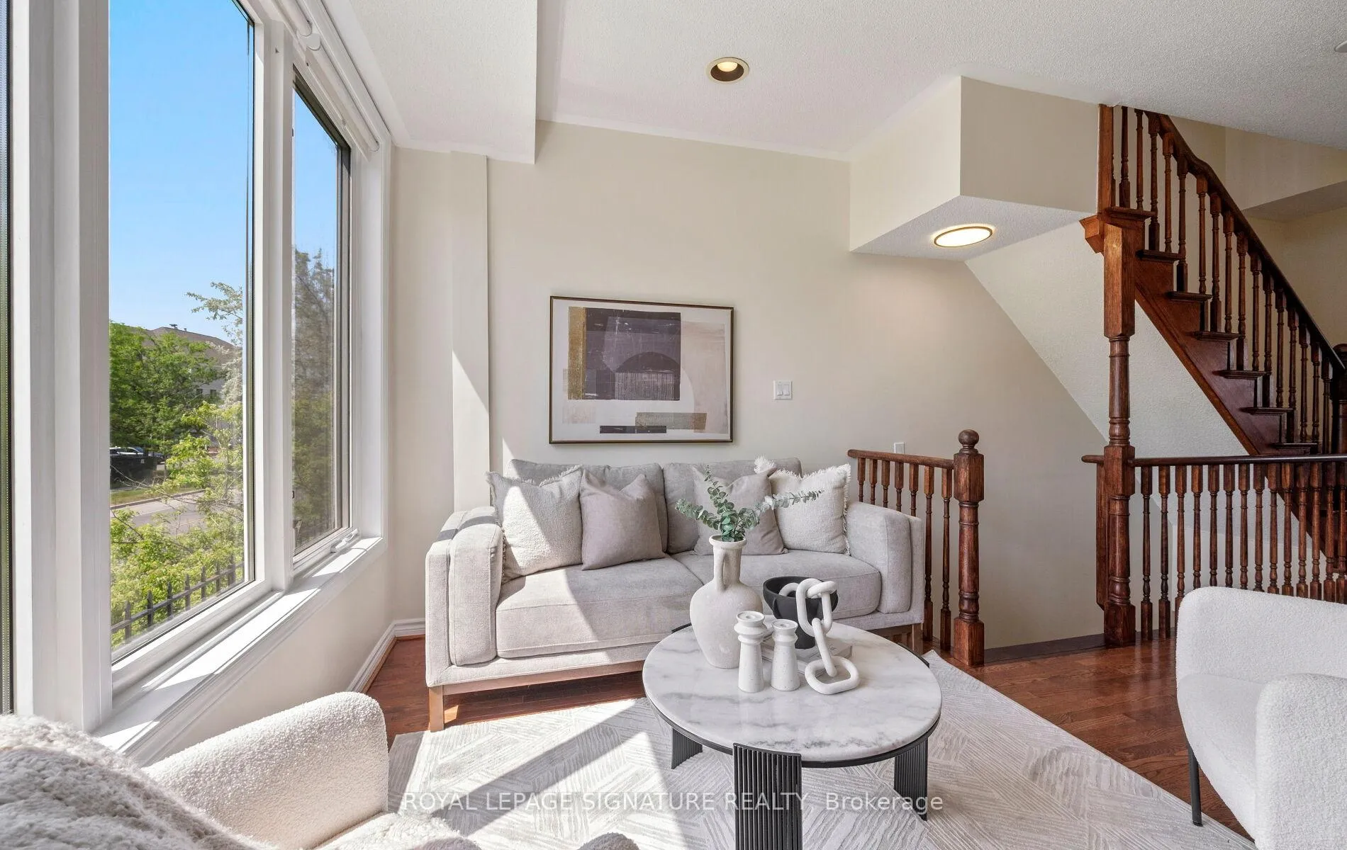 Photo 9 of 370 South Park Road, Markham, Commerce Valley — HOMEH