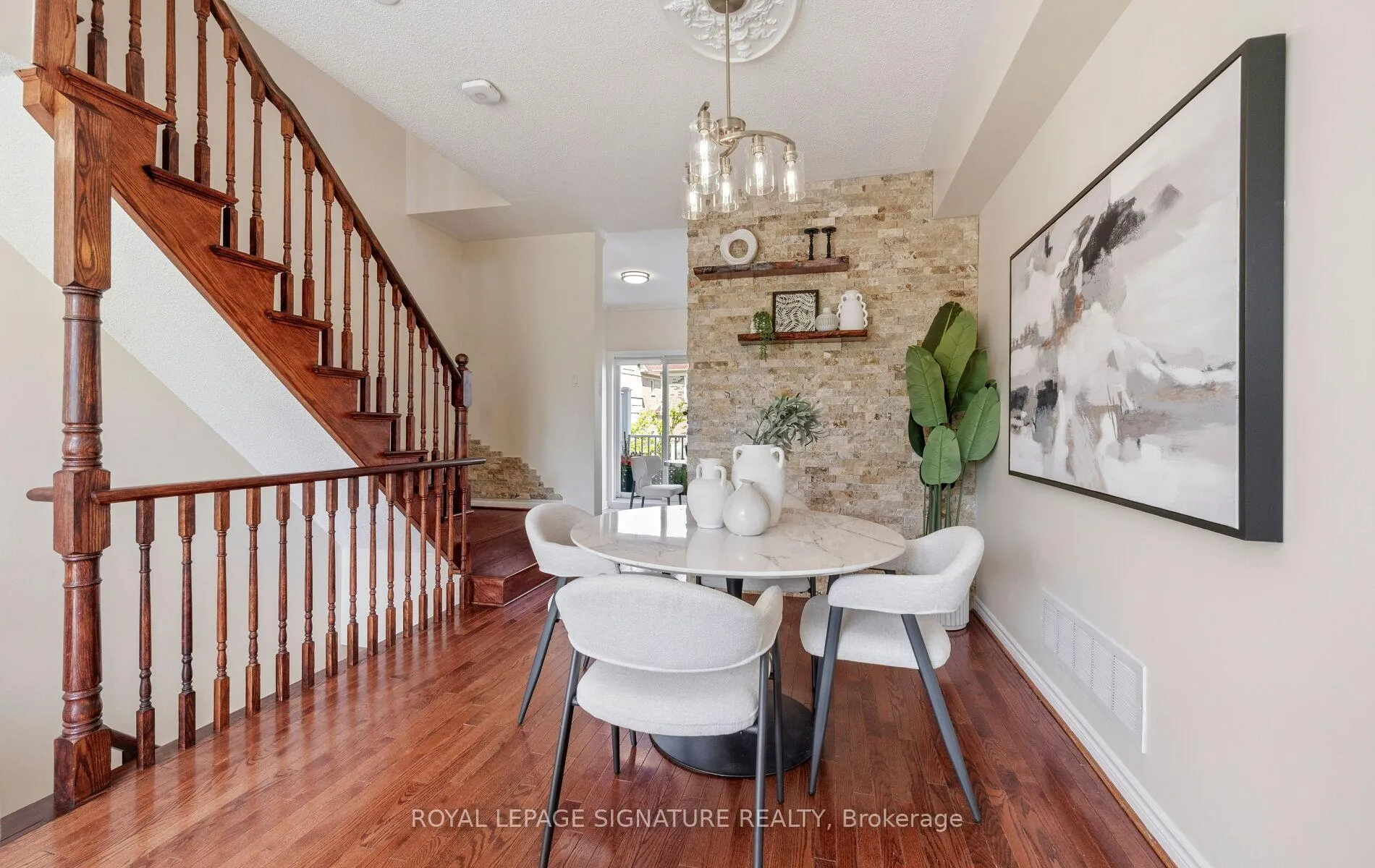 Photo 11 of 370 South Park Road, Markham, Commerce Valley — HOMEH