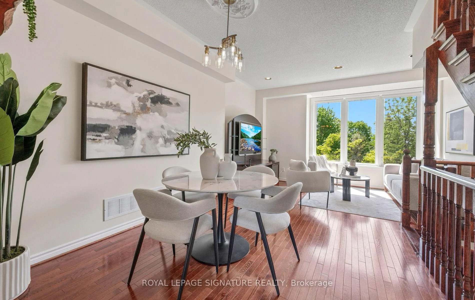 Photo 13 of 370 South Park Road, Markham, Commerce Valley — HOMEH