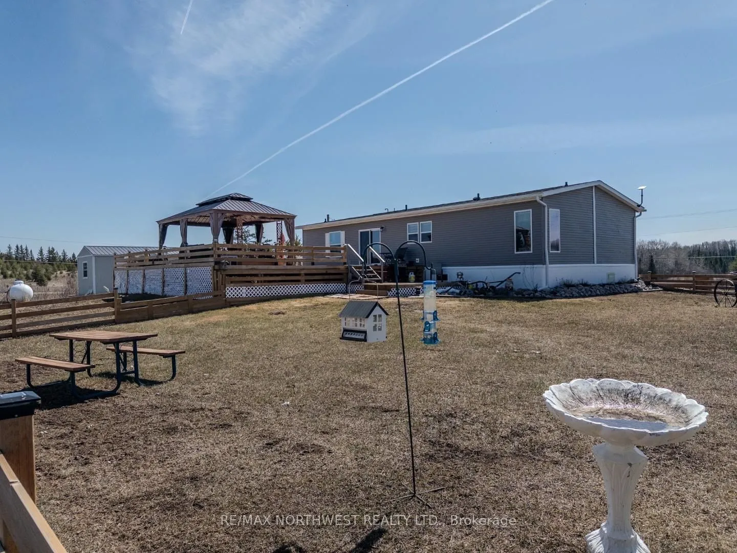 Photo 40 of 2766 Highway 596, Kenora Remote Area, Minaki-Winnepeg River — HOMEH