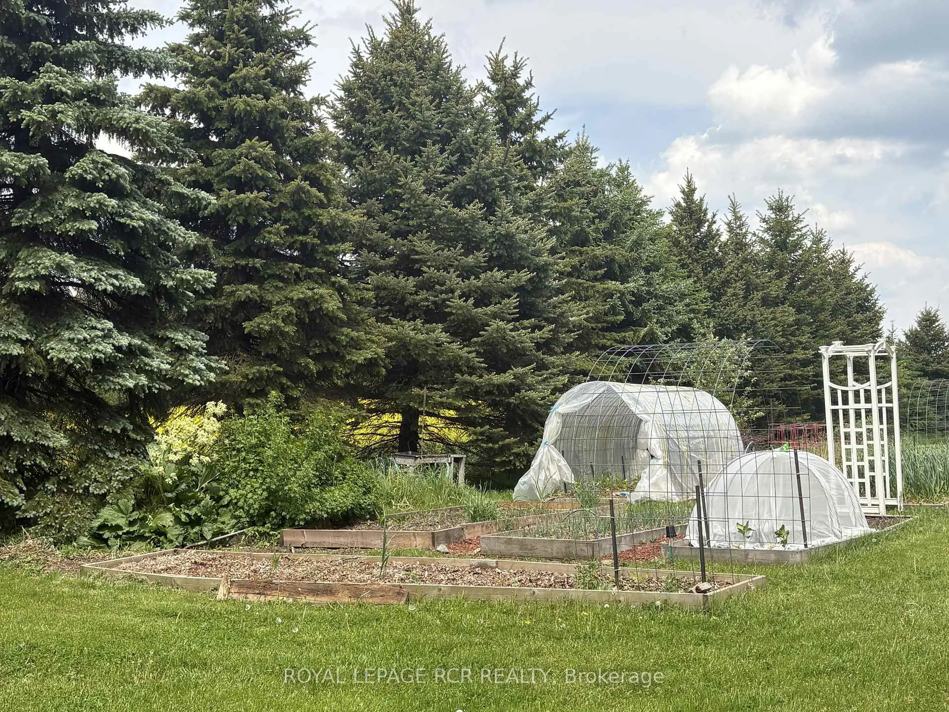Photo 20 of 475532 County Road 11, Amaranth, Rural Amaranth — HOMEH