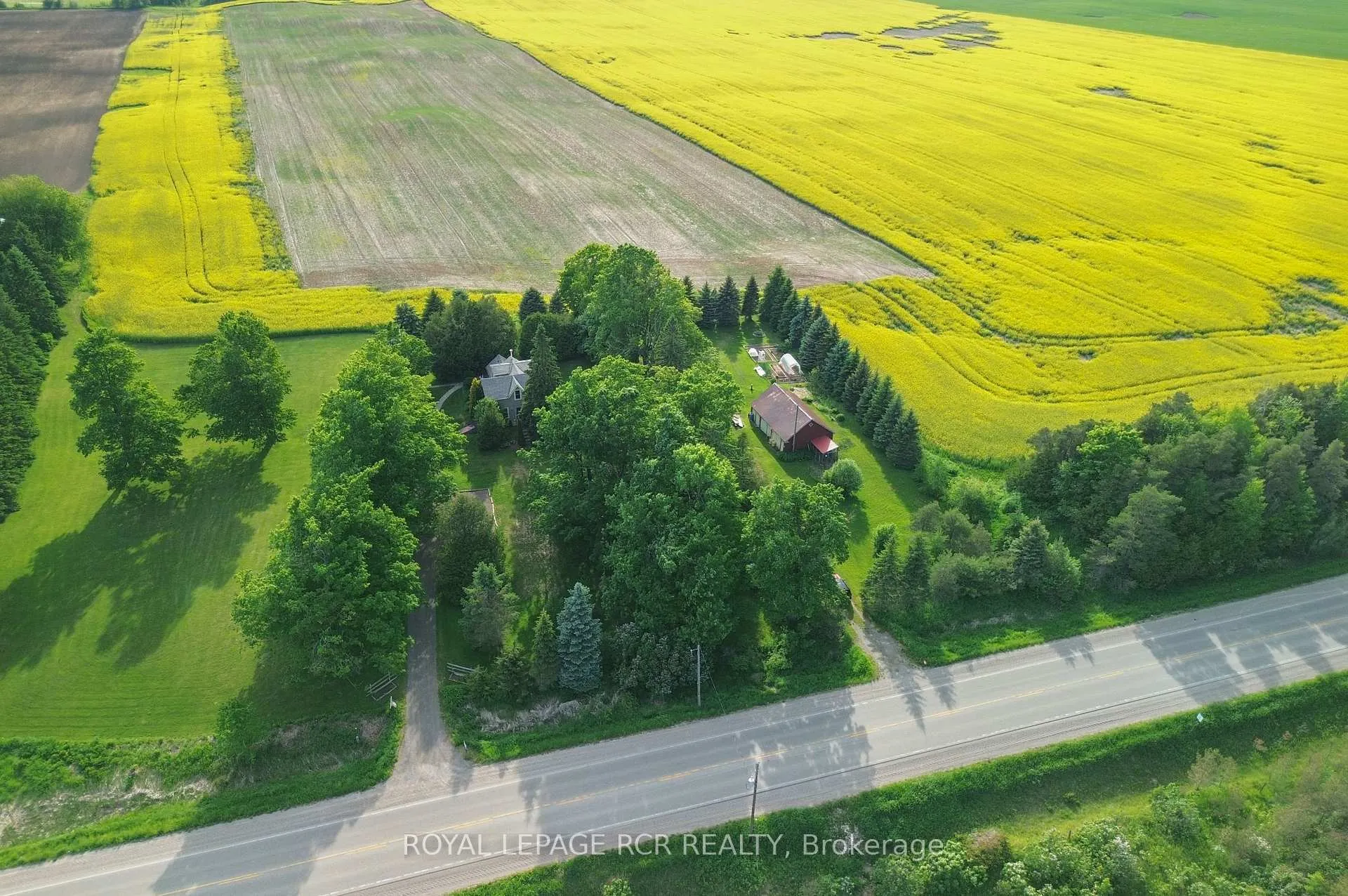 Photo 3 of 475532 County Road 11, Amaranth, Rural Amaranth — HOMEH