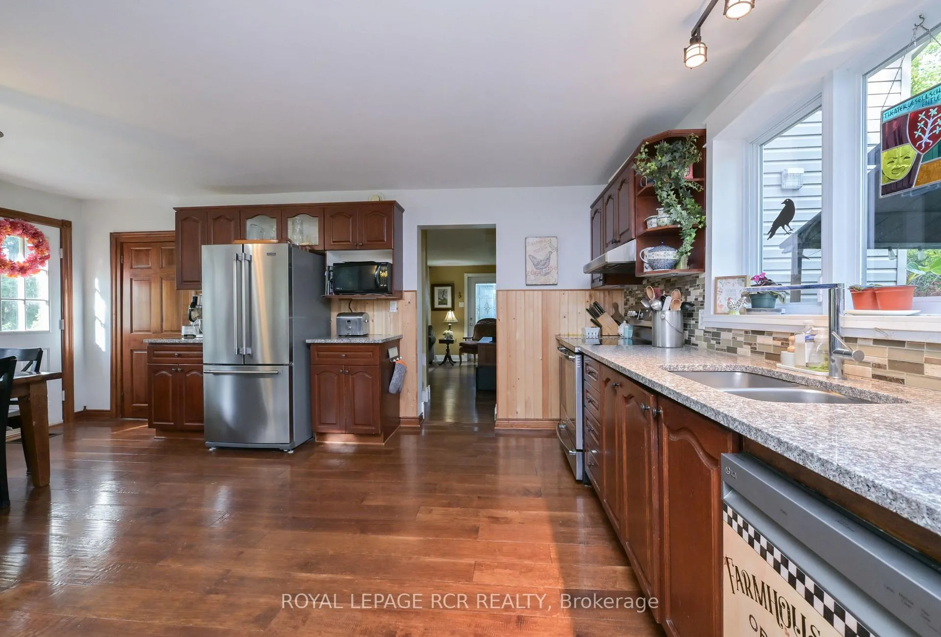 Photo 5 of 475532 County Road 11, Amaranth, Rural Amaranth — HOMEH