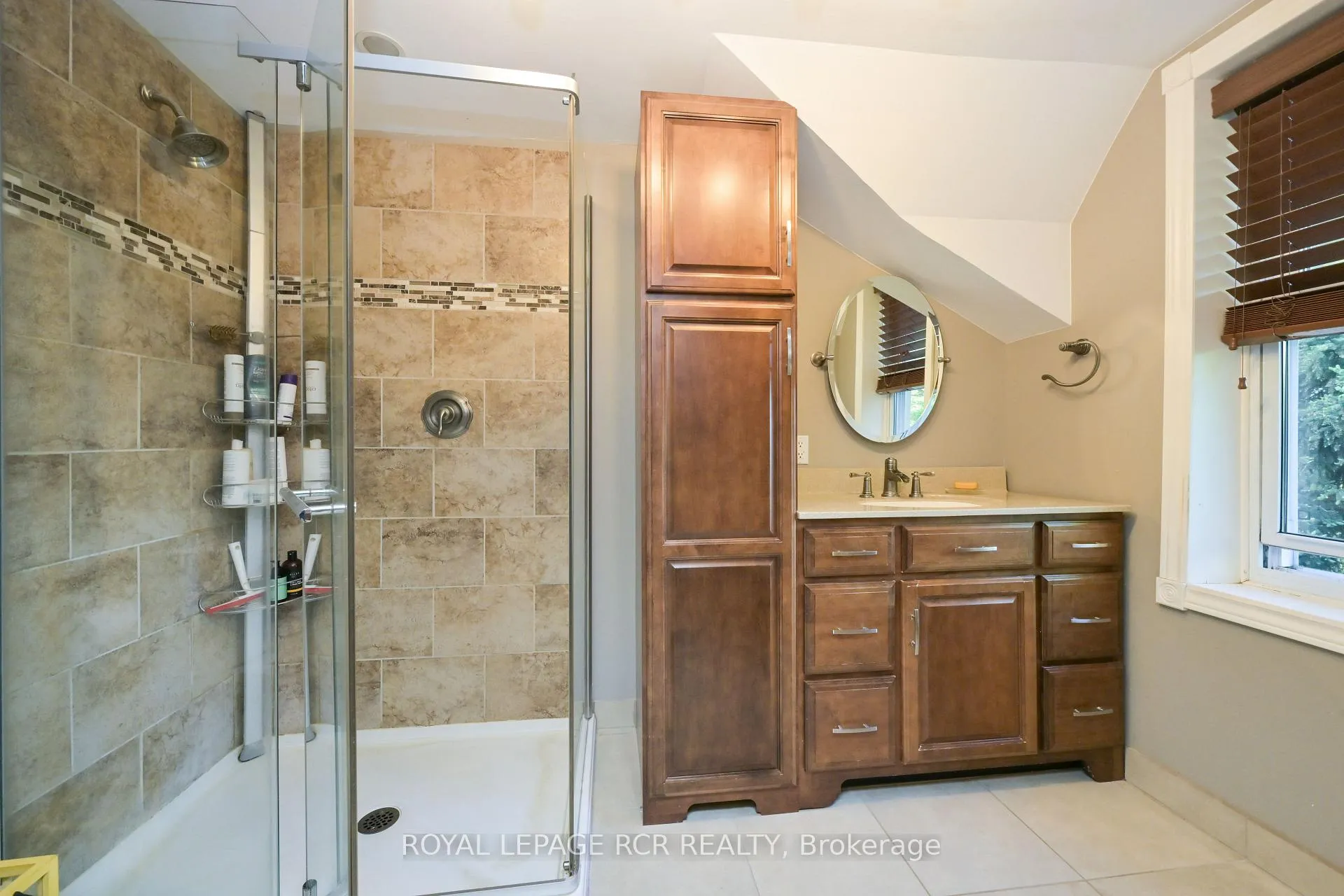 Photo 15 of 475532 County Road 11, Amaranth, Rural Amaranth — HOMEH