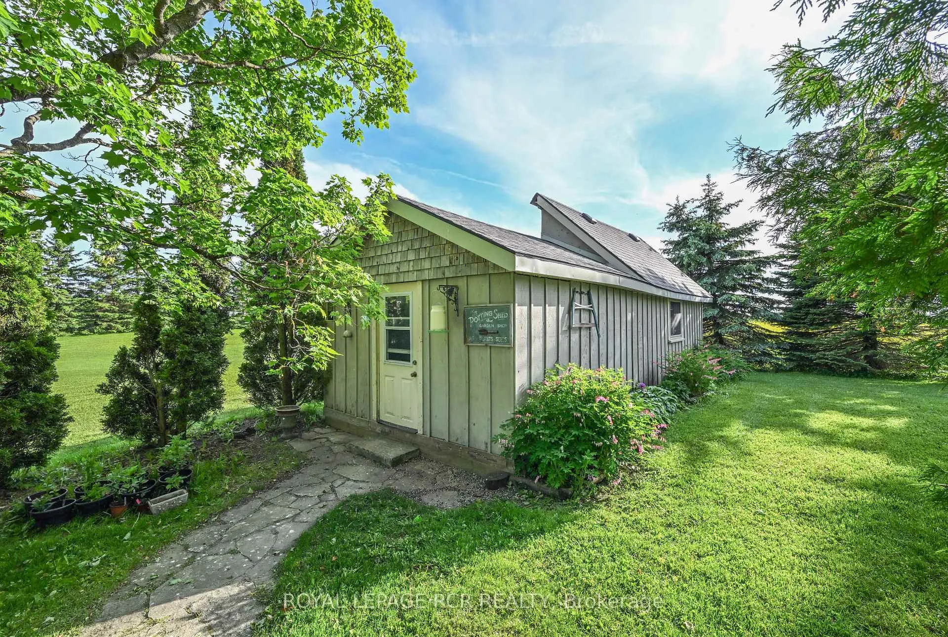 Photo 26 of 475532 County Road 11, Amaranth, Rural Amaranth — HOMEH