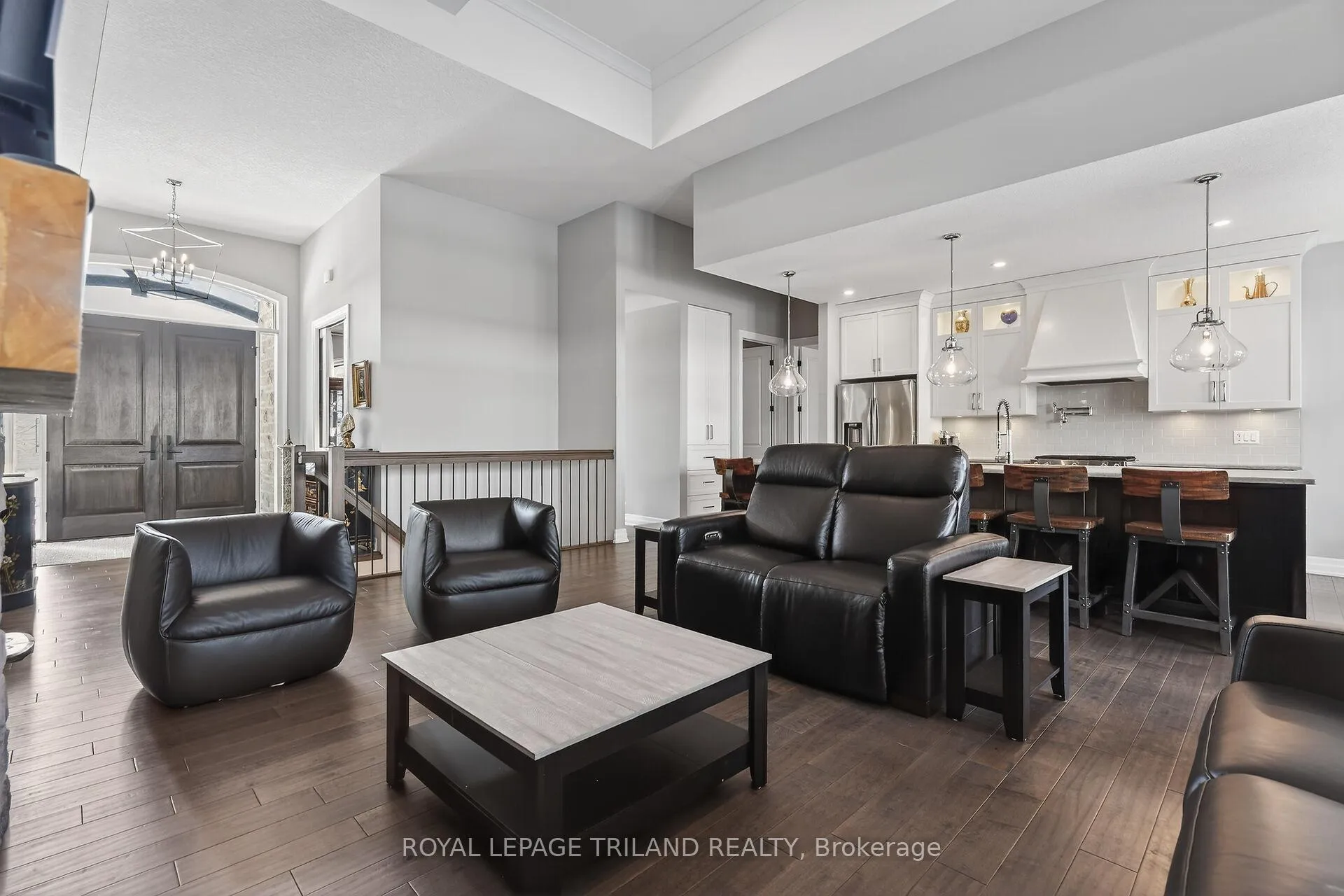 Photo 11 of Unit 218, 9861 Glendon Drive, Middlesex Centre, Komoka — HOMEH