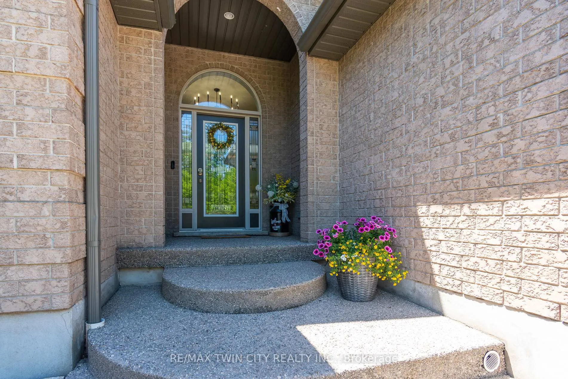 Photo 15 of 294 Fallowfield Drive, Kitchener — HOMEH