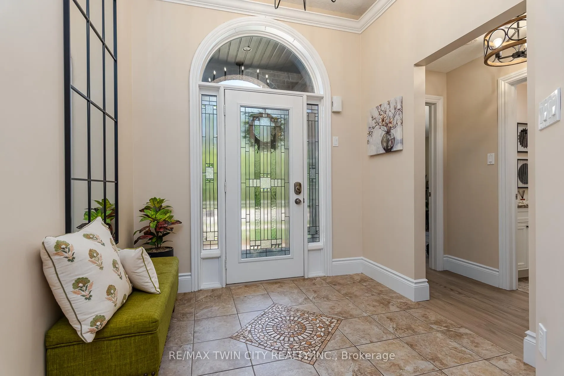 Photo 16 of 294 Fallowfield Drive, Kitchener — HOMEH