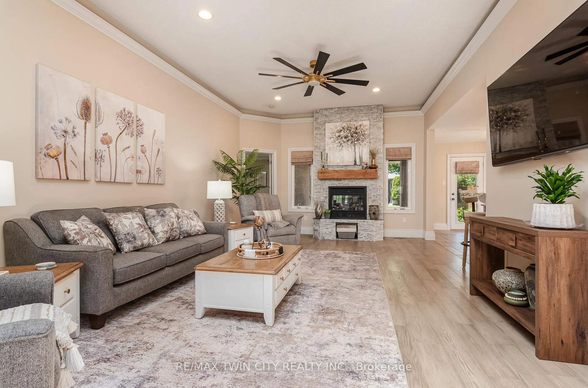 Photo 19 of 294 Fallowfield Drive, Kitchener — HOMEH