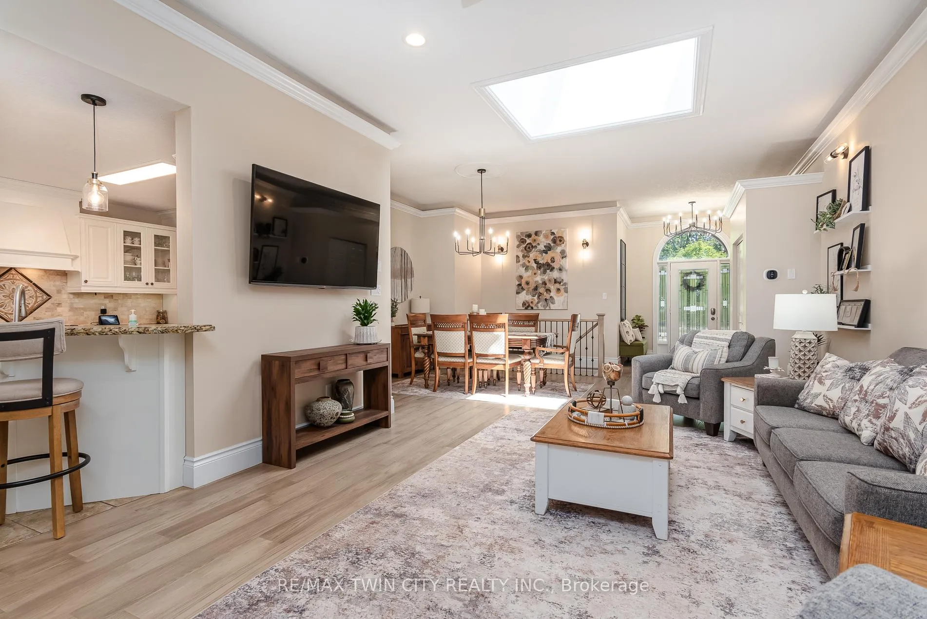 Photo 22 of 294 Fallowfield Drive, Kitchener — HOMEH