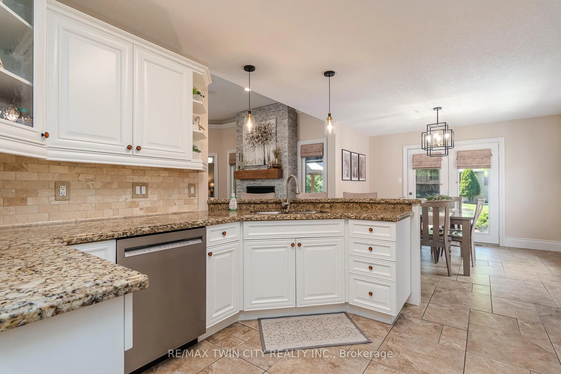 Photo 26 of 294 Fallowfield Drive, Kitchener — HOMEH