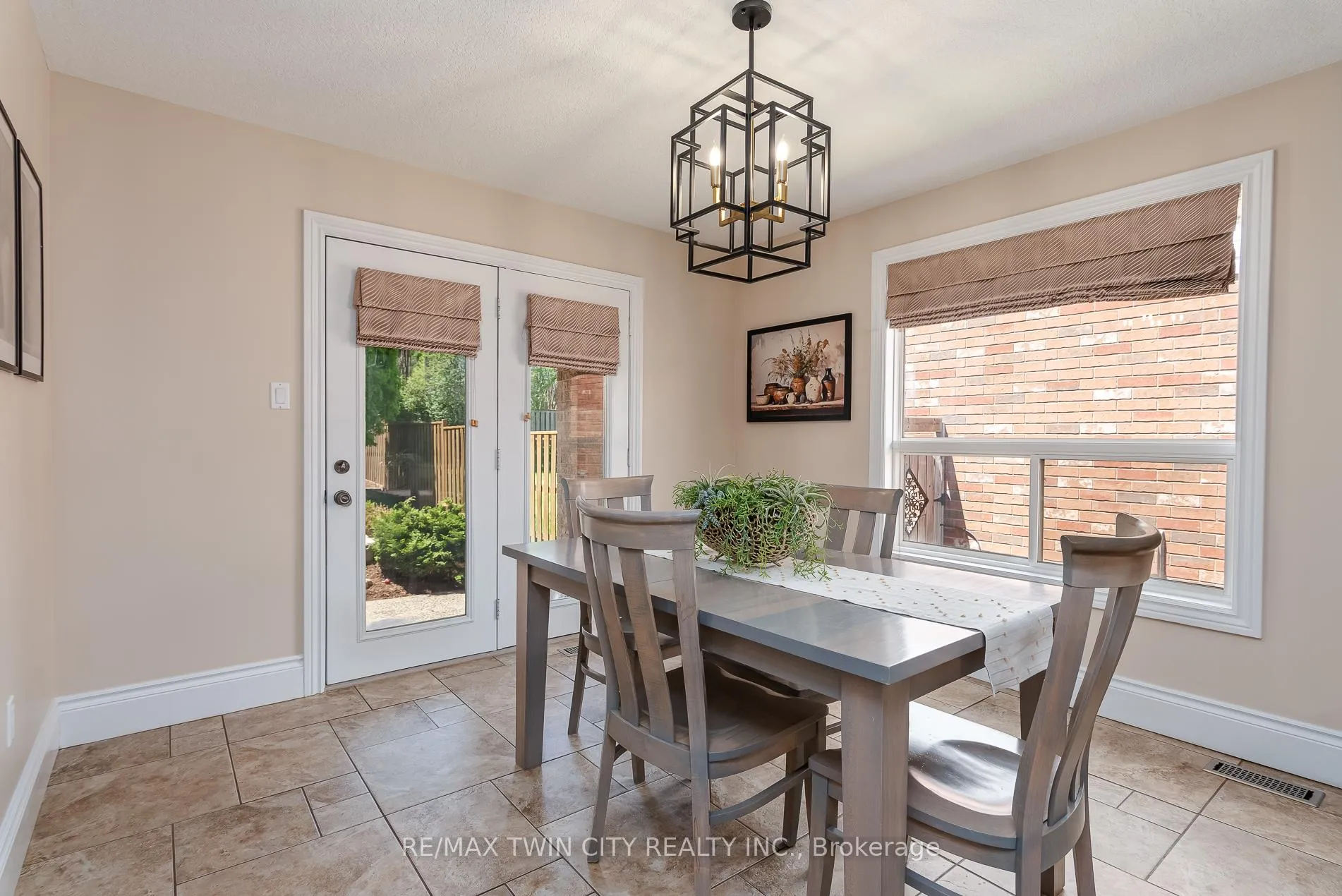 Photo 31 of 294 Fallowfield Drive, Kitchener — HOMEH