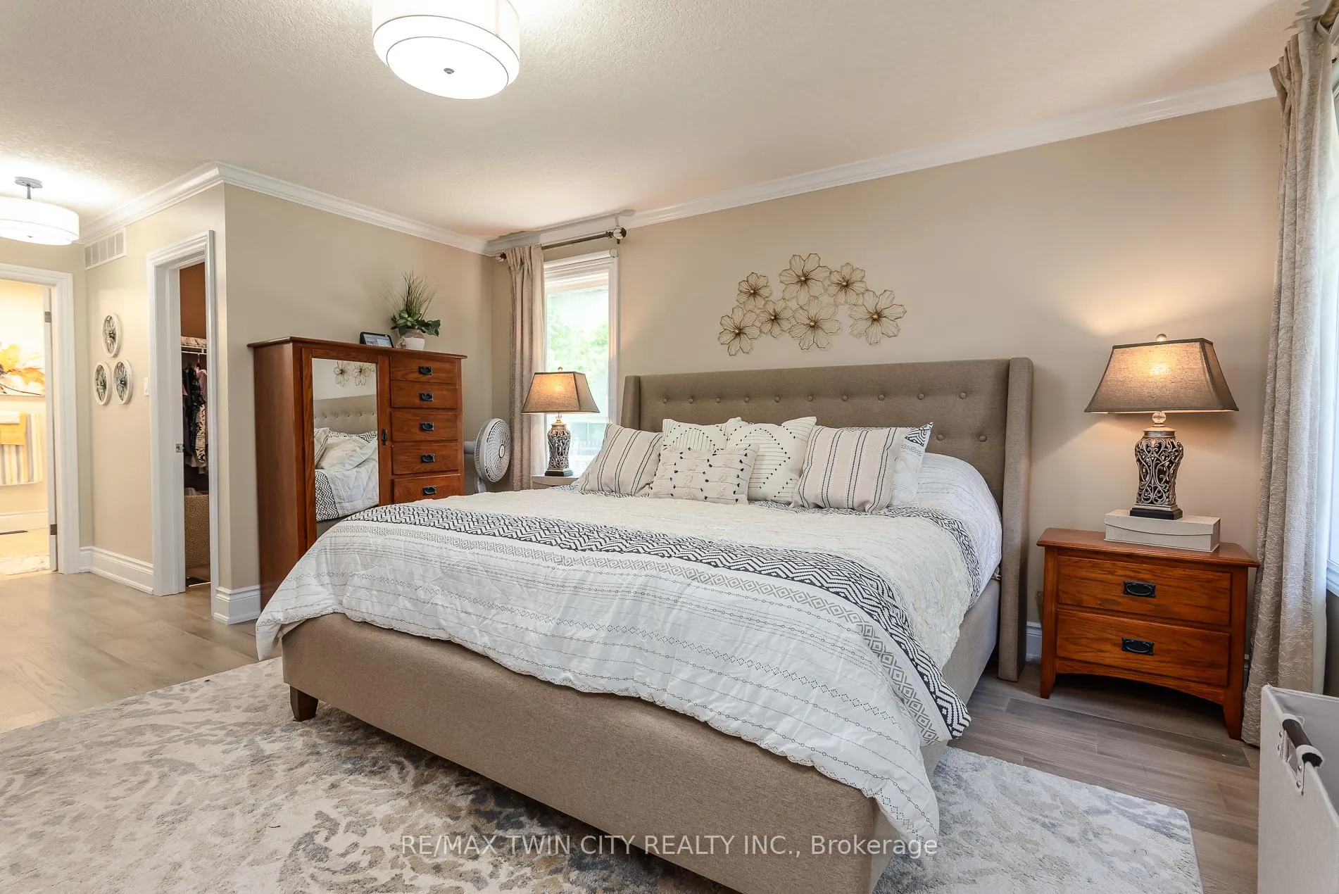 Photo 33 of 294 Fallowfield Drive, Kitchener — HOMEH