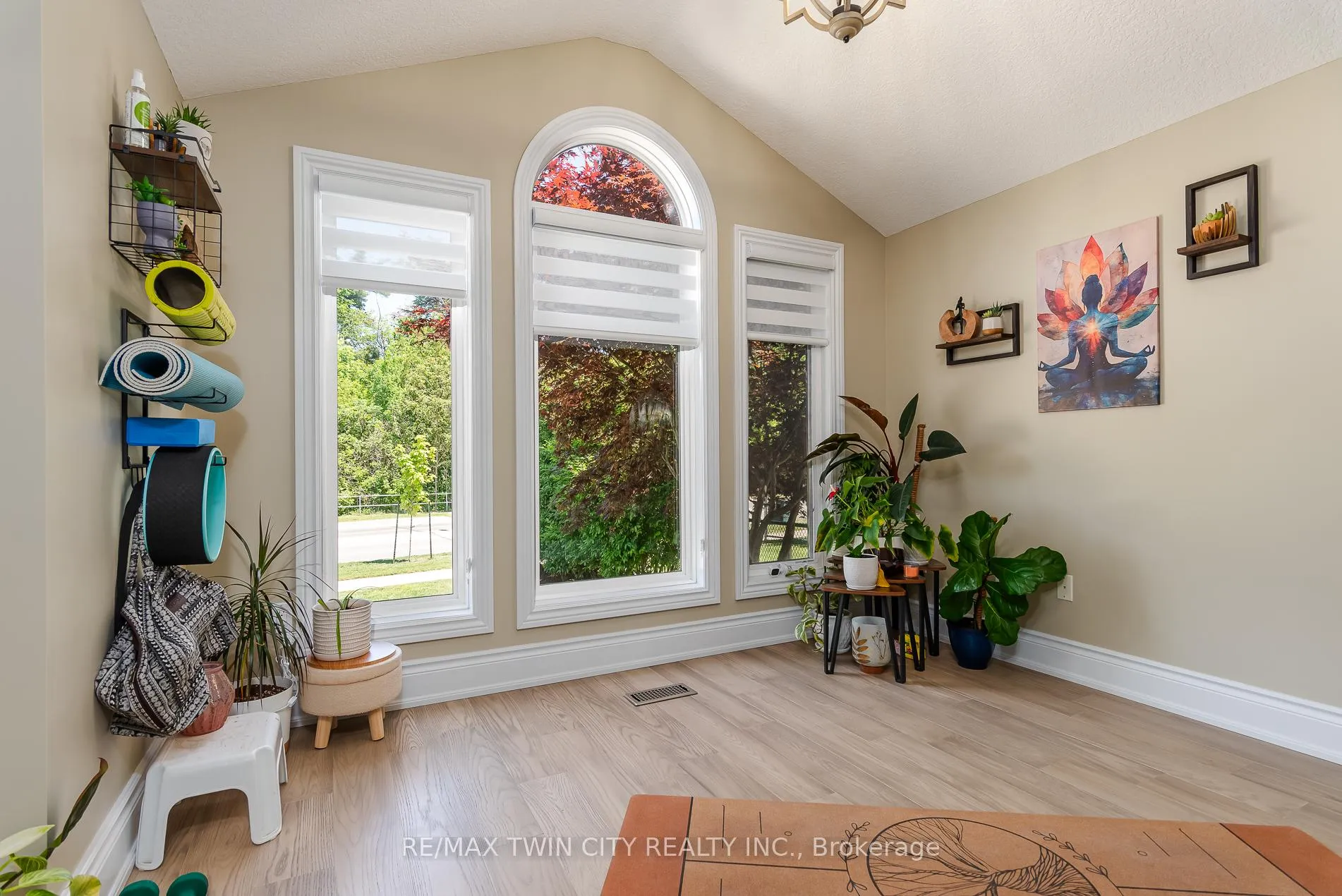 Photo 40 of 294 Fallowfield Drive, Kitchener — HOMEH