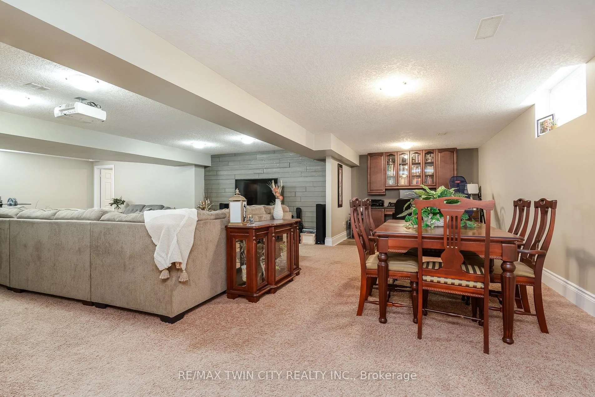 Photo 41 of 294 Fallowfield Drive, Kitchener — HOMEH