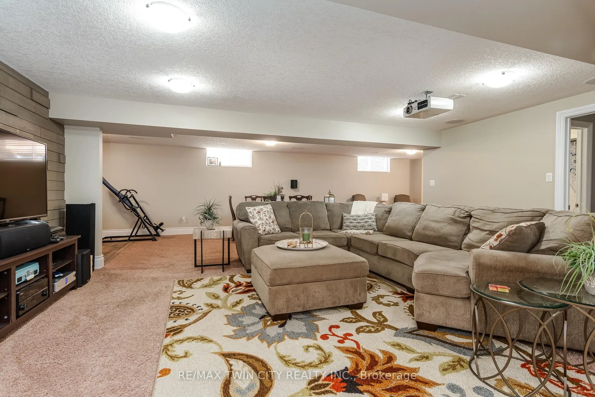 Photo 43 of 294 Fallowfield Drive, Kitchener — HOMEH