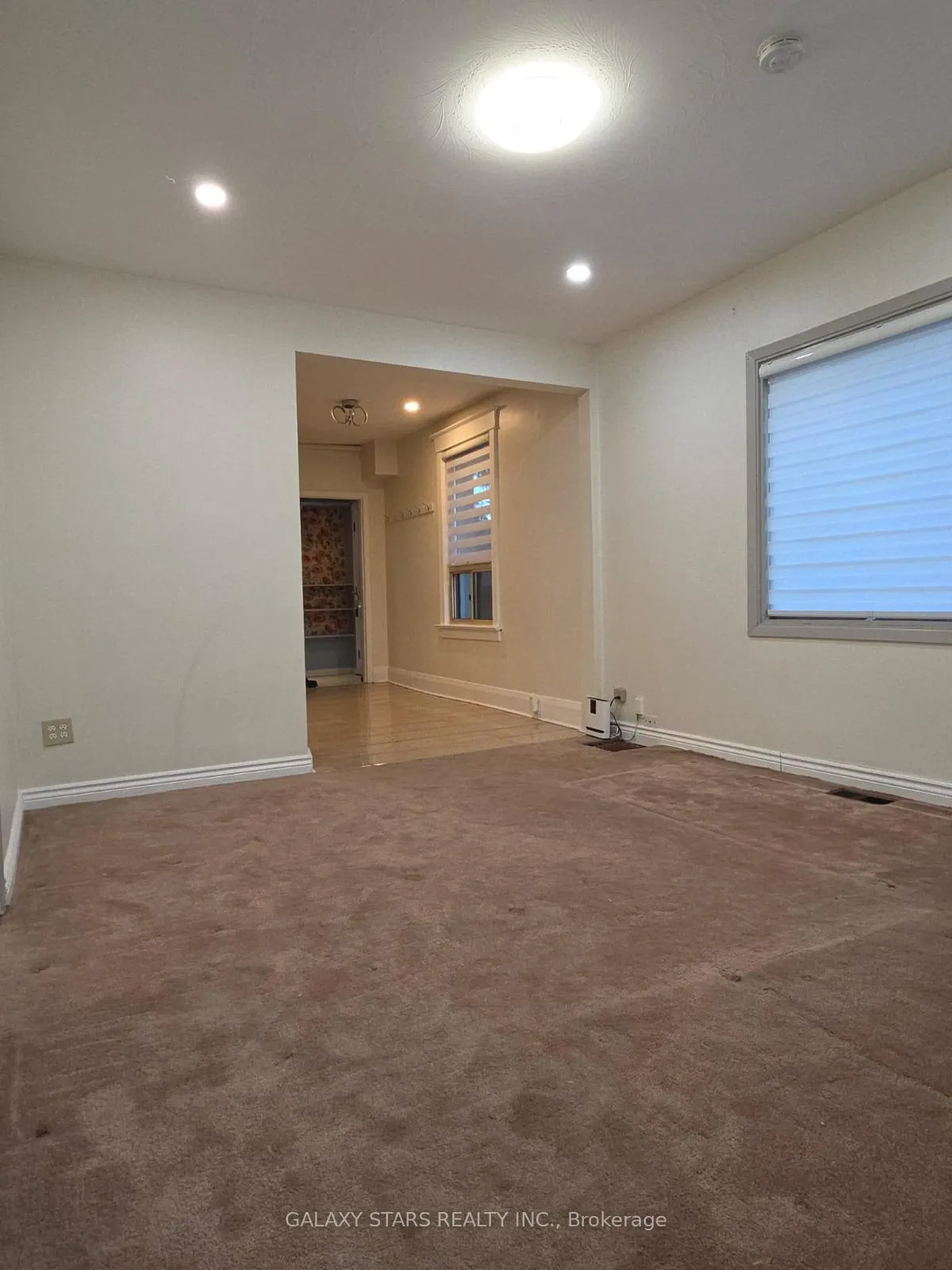 Photo 7 of Unit Main, 39 Dunkirk Road, Toronto, Danforth Village-East York — HOMEH