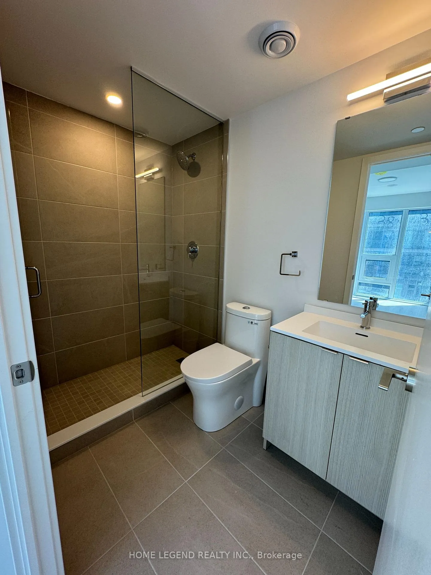 Photo 15 of Unit 705, 100 Queen Street E, Toronto, Church-Yonge Corridor — HOMEH